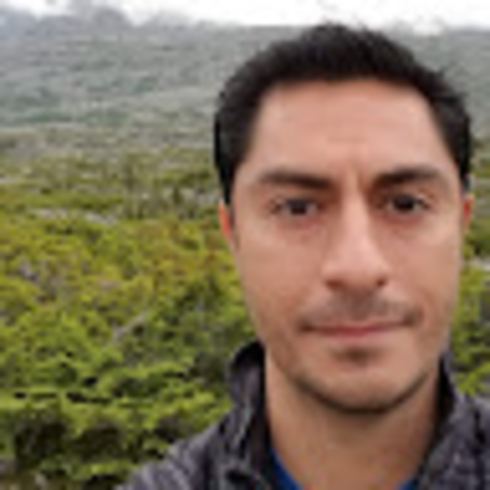 Meet your Posher, Efren
